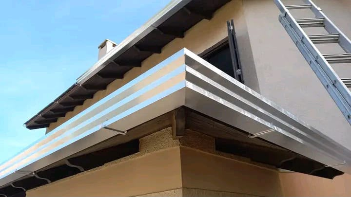 Fabricação e instalação de calhas feito pela Borges Funilaria